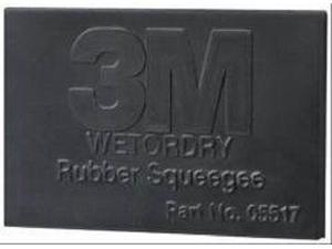 3M 05517 Wetordry 2 3/4 x 4 1/4 Inch Rubber Squeegee