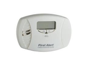 First Alert CO615A Plug-In Carbon Monoxide Detector With Battery Backup, Low Battery Alarm, Backlit Digital, 120 VAC