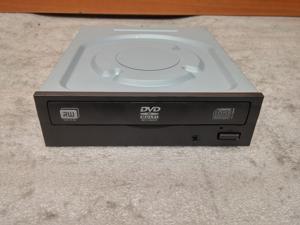 Liteon iHAS124 24x Multi-Recorder DVD RW (R DL)/CD-RW SATA Desktop Drive