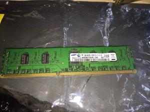 SAMSUNG M391B5673DZ1 Samsung 2gb 2rx8 Pc3 10600e Memory