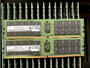 Samsung 128GB (2 x 64GB) M393A8G40AB2-CWE DDR4-3200 ECC RDIMM 2Rx4 Samsung 128GB (2 x 64GB) M393A8G40AB2-CWE DDR4-3200 ECC RDIMM 2Rx4