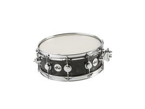 DW Collector's Series FinishPly Snare Drum Black Velvet with Chrome Hardware 14x5 DW Collector's Series FinishPly Snare Drum Black Velvet with Chrome Hardware 14x5