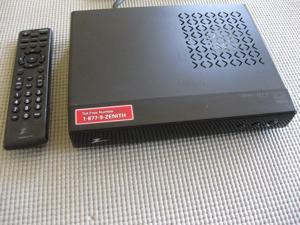 Zenith DTT901 Digital TV Tuner Converter Box with Analog Pass-Through