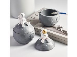 Resin Astronaut Ashtray with Cover Anti-flying Ash Modern Home Living Room Office Astronaut Ashtray Home Decoration Gift Resin Astronaut Ashtray with Cover Anti-flying Ash Modern Home Living Room Office Astronaut Ashtray Home Decoration Gift