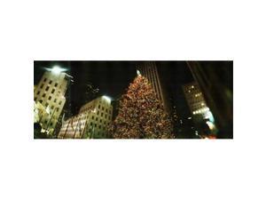 Panoramic Images PPI129785L Christmas tree lit up at night Rockefeller Center Manhattan New York City New York State USA Poster Print by Panoramic Images - 36 x 12 Panoramic Images PPI129785L Christmas tree lit up at night Rockefeller Center Manhattan New York City New York State USA Poster Print by Panoramic Images - 36 x 12