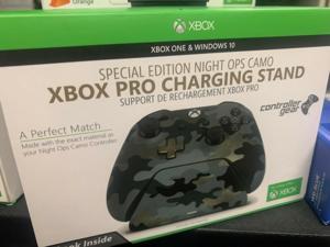 OB Controller Gear XBOX ONE Pro Charging Stand Night Ops Camo Edition OB Controller Gear XBOX ONE Pro Charging Stand Night Ops Camo Edition