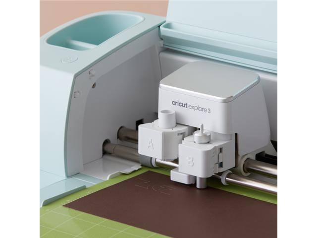 Cricut StandardGrip Adhesive Cutting Mat Green 2 Mats 12'x24' 2001975