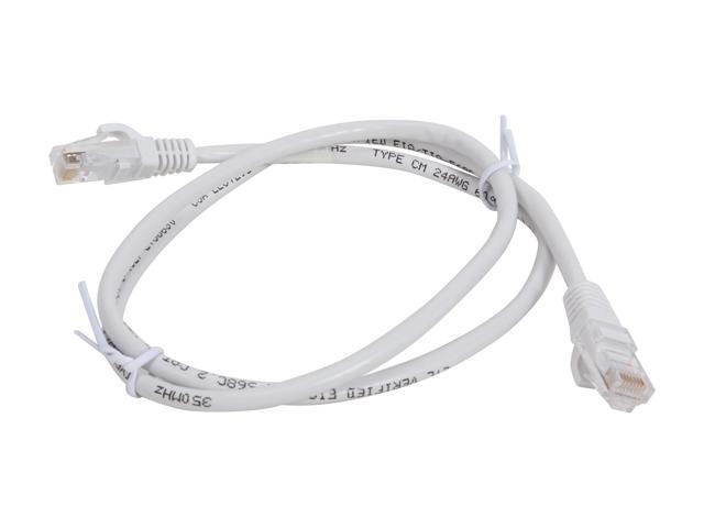 C2G 19479 Cat5e Cable - Snagless Unshielded Ethernet Network Patch Cable, White (3 Feet, 0.91 Meters)