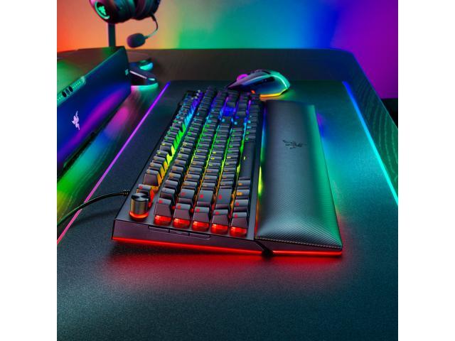 Razer - BlackWidow V4 Pro Full Size Wired Mechanical Green Clicky Switch Gaming Keyboard with Chroma RGB Backlighting - Black - image 11