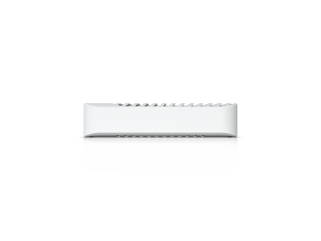 Ubiquiti Pro 8 PoE, 8-port Layer 3 PoE Switch ((USW-Pro-8-PoE) (120W))
