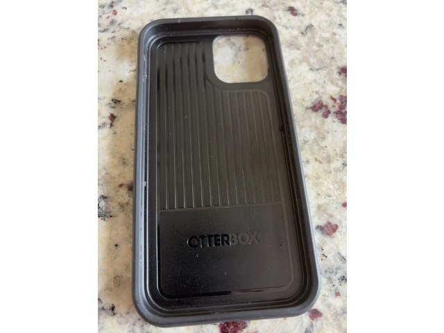 OtterBox Symmetry Series Black Case for iPhone 12 and iPhone 12 Pro 77-65414
