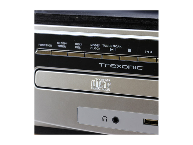 Trexonic 3-Speed Vinyl Turntable Home Stereo System with CD Player, FM Radio, Bluetooth, USB/SD Recording and Wired Shelf Speakers