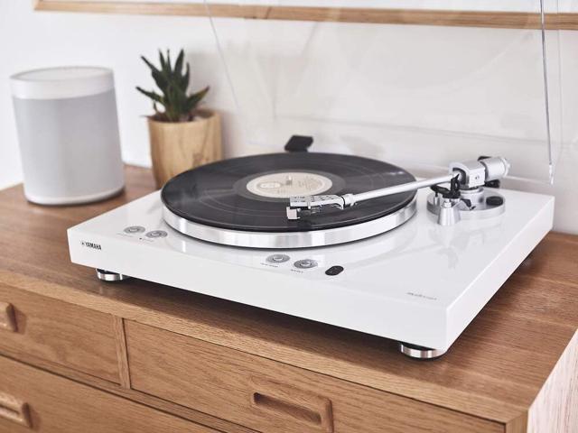 Yamaha TT-N503WH MusicCast VINYL 500 Wi-Fi Turntable - White