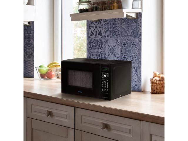 Danby 0.7 cu. ft. Countertop Microwave in Black, DBMW0721BBB