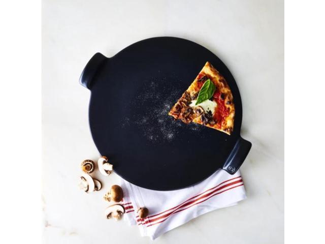 emile henry made in france 14.5inch flame top pizza stone, charcoal