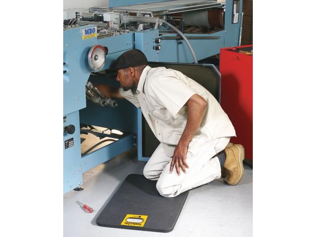 WEARWELL 518 Kneeling Pad, Black, 18' W, 30' L, 7/8' Thick, Vinyl/Nitricell