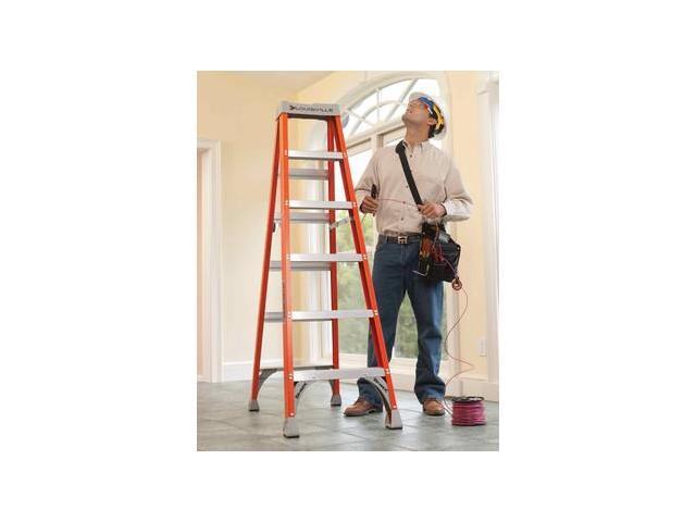 Louisville Fiberglass Heavy Duty Step Ladder 50' 3-Step Orange FS1504