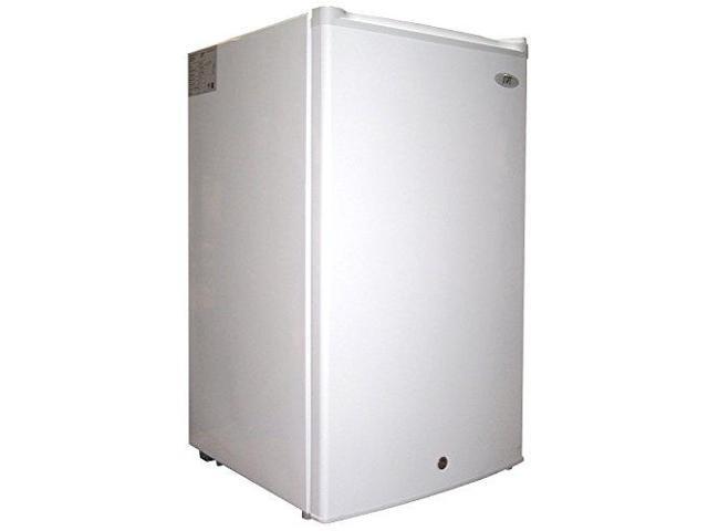 Sunpentown 3.0 cu. ft. Upright Freezer with Energy Star, White UF-304W