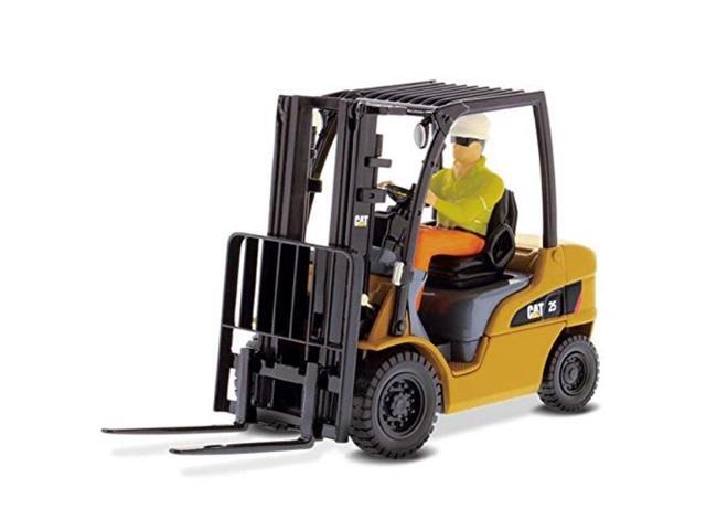 CAT Caterpillar DP25N DP/GP15-35N Range Lift Truck with Operator 'Core Classics' 1/25 Diecast Model by Diecast Masters