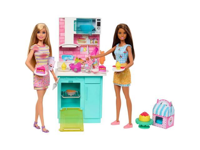 Mattel HJY94 Barbie Celebration Baking Fun Playset with Dolls