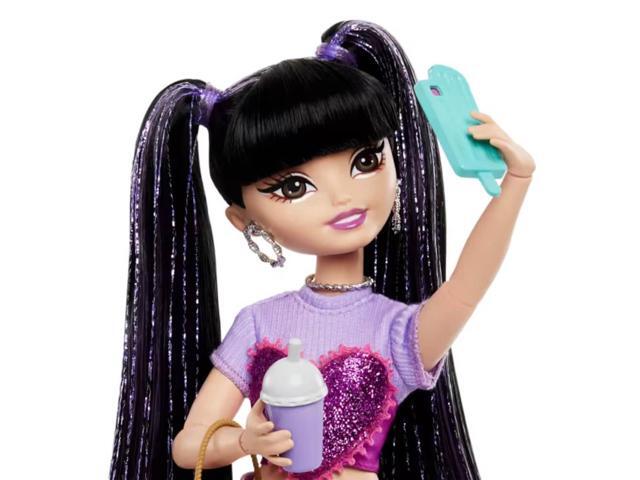 Mattel HYC24 Barbie Dream Besties Doll - Renee