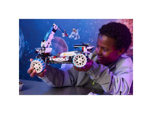 LEGO - Technic Lunar Outpost Moon Rover Space Vehicle 42211 - image 4