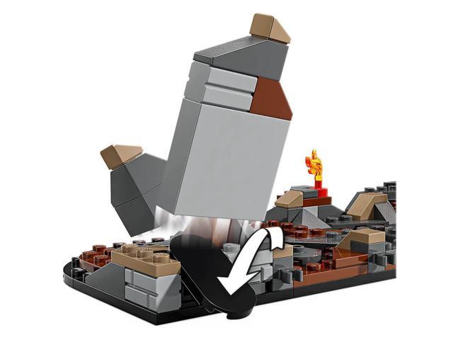 LEGO - Marvel Avengers: Endgame Final Battle Building Set 76323 - image 6