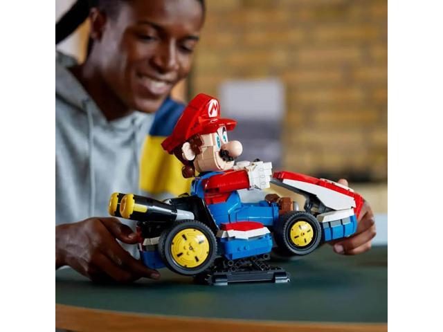 LEGO - Super Mario: Mario Kart – Mario & Standard Kart 72037 - image 3