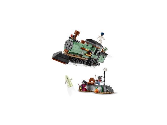 LEGO - Creator 3 in 1 Haunted Mansion Building Toy 31167 - image 5