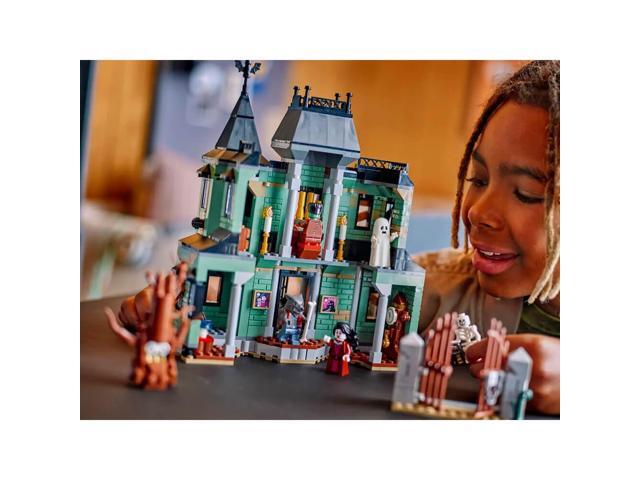 LEGO - Creator 3 in 1 Haunted Mansion Building Toy 31167 - image 8