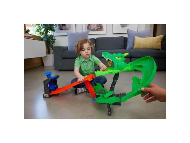 Hot Wheels - Monster Trucks Dragon Demolition - image 2