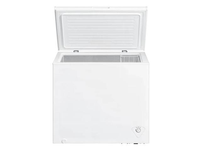 Element ECF70MD1BW 7 Cu. Ft. White Chest Freezer