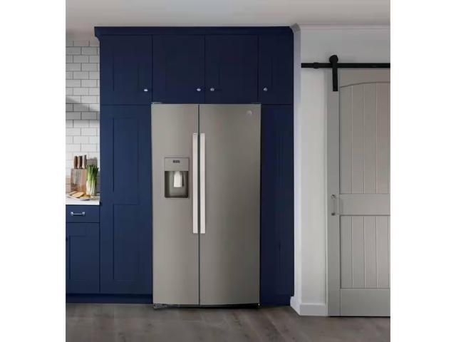 Café - 28.7 Cu. Ft. 4-Door French Door Smart Refrigerator with Dual Dispense Auto Fill Pitcher - Matte White - image 8