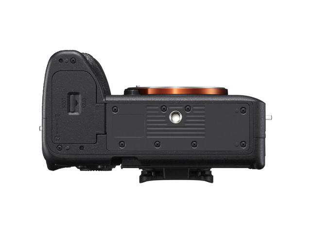 Sony - Alpha 7 IV Kit with SEL28702 Lens - Black - image 3