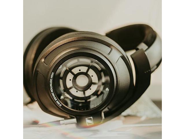 Sennheiser HD 820 Over-Ear Closed-Back Headphones (Black) - image 4
