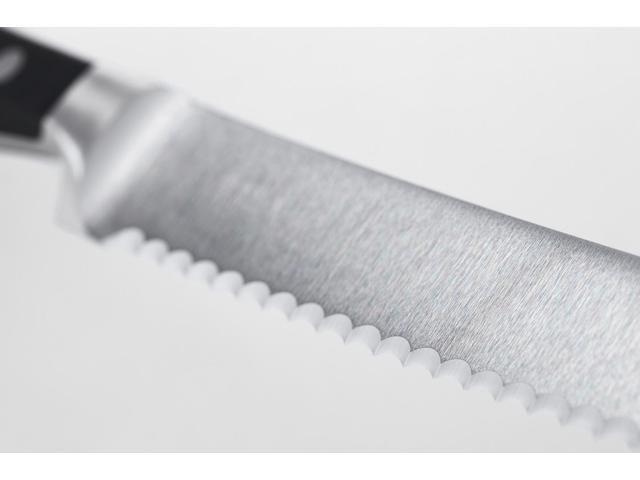 Wusthof Classic 3 1/2 Inch Scalloped Serrated Paring Knife