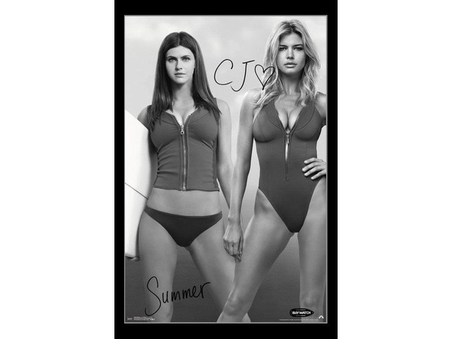 Baywatch - C. J. & Summer Poster Print (22 x 34)