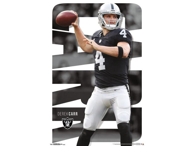 Oakland Raiders - Derek Carr Poster Print (22 x 34)