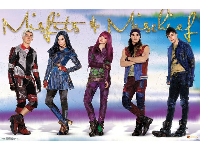 Descendants 2 - Group Poster Print (34 x 22)