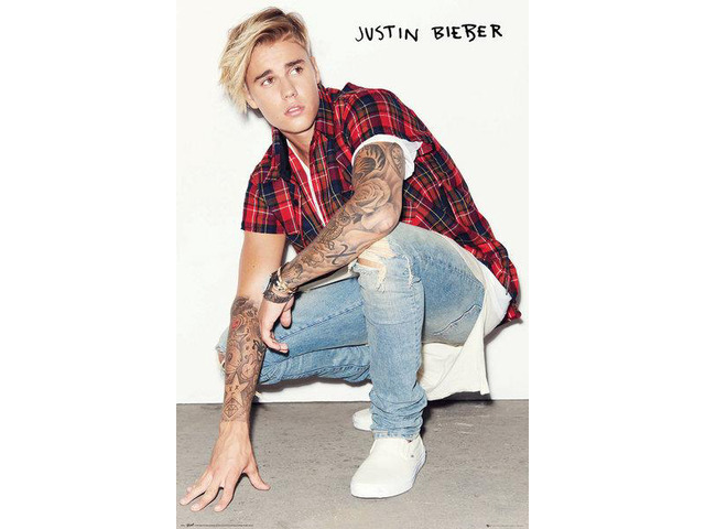 Justin Bieber - Flannel Poster Print (22 x 34)
