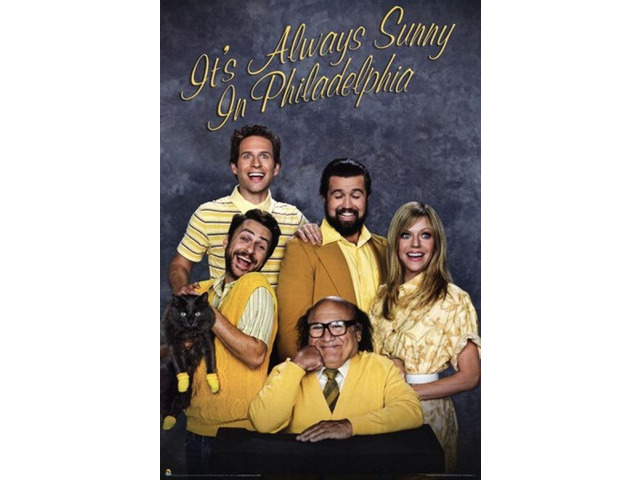 Its Always Sunny in Philadelphia - Sears Family Photo Poster Print (24 X 36)