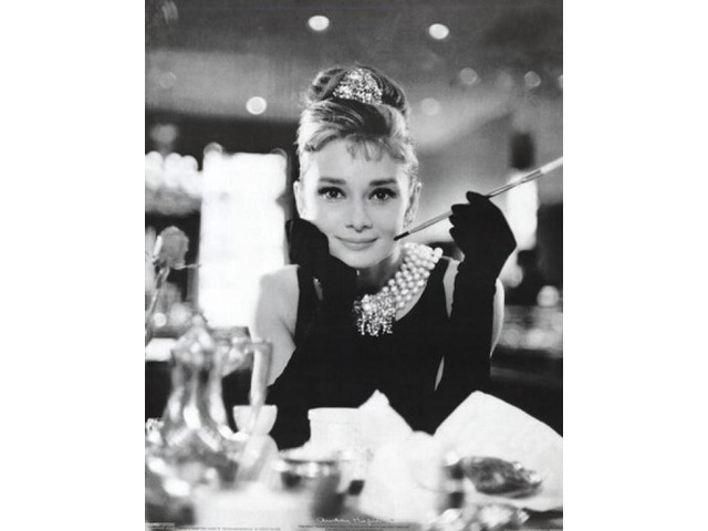 Audrey Hepburn - Breakfast at Tiffany's Poster Print (16 x 20)