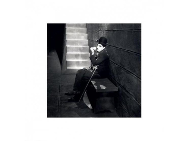 Charlie Chaplin - City Lights Poster Print (16 x 16)