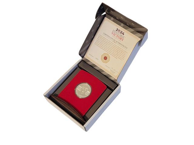 Donald Trump 2024 Commemorative Coin Silver Collectible Display Case Certificate