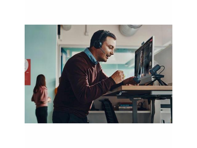 Poly Voyager Focus 2 USB-C-C Headset + USB-C/A Adapter TAA - Google Assistant, Siri - Stereo - USB Type C - Wired/Wireless - Bluetooth - 298.6 ft -...
