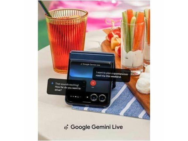 Motorola - razr 2025 256GB (Unlocked) - PANTONE Gibraltar Sea - image 3