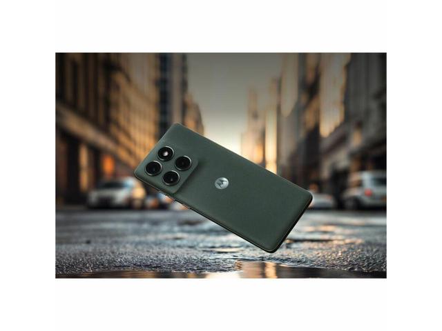 Motorola - edge 2025 256GB (Unlocked) - PANTONE Deep Forest - image 3