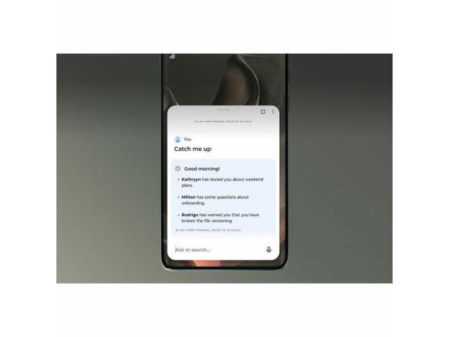 Motorola - edge 2025 256GB (Unlocked) - PANTONE Deep Forest - image 4