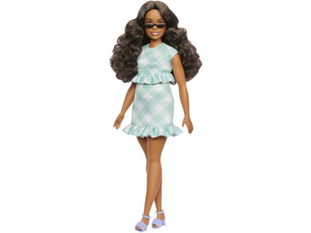 Mattel Barbie Fashionistas Doll #240 in Green Gingham Dress And Sunglasses, Wavy Dark Brown Hair - HYT96