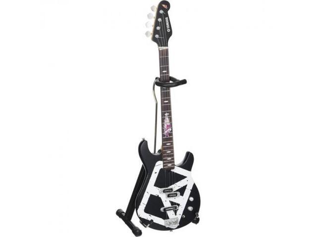 Axe Heaven Michael Anthony Chickenfoot Black Mini Bass Guitar MA-326